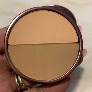 New Bailey foundation duo